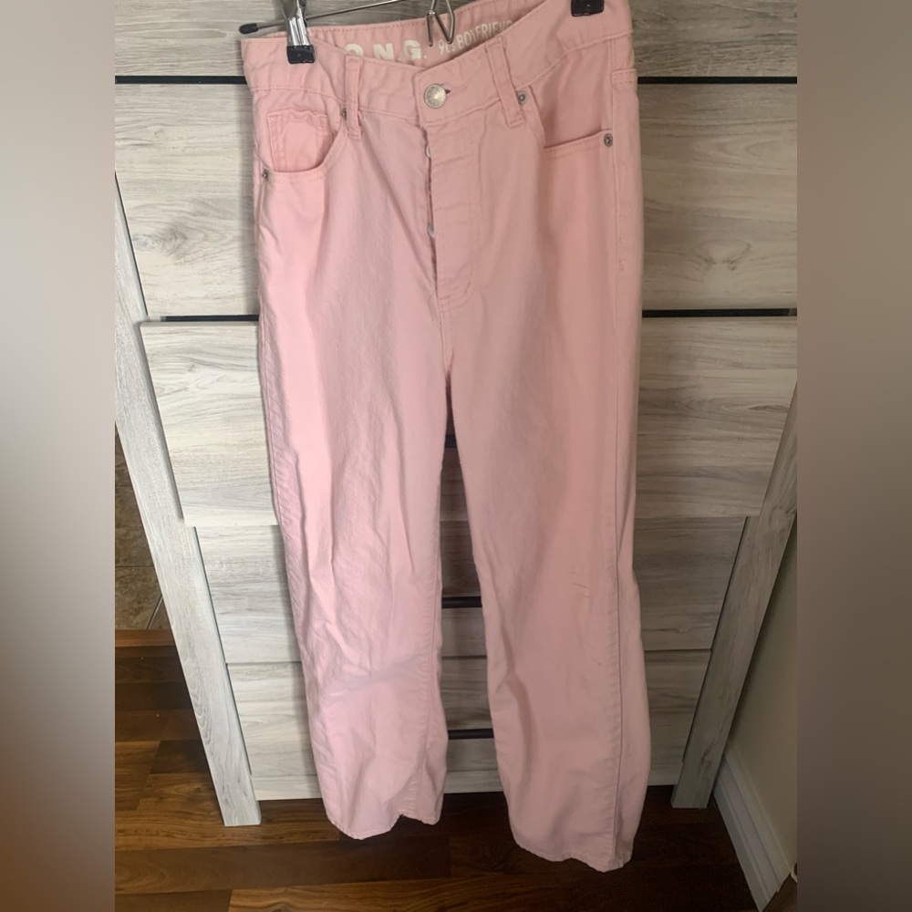 So.ng, 3/26, pink color
